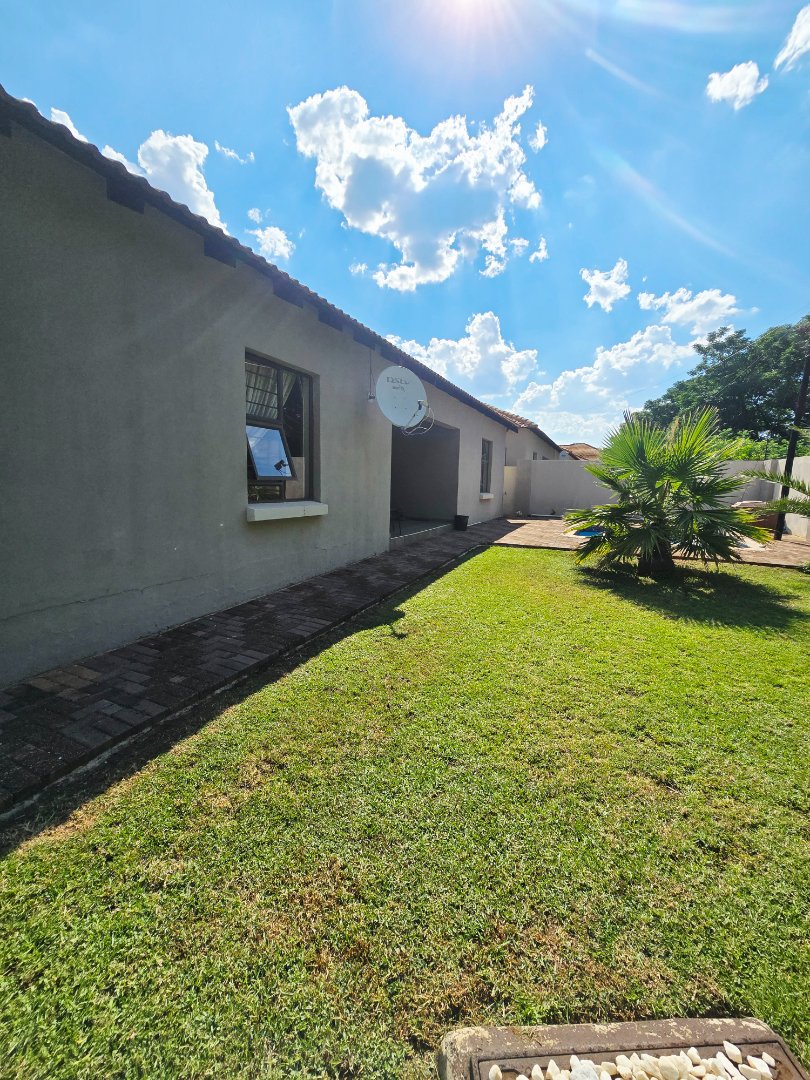 3 Bedroom Property for Sale in Wilkoppies North West